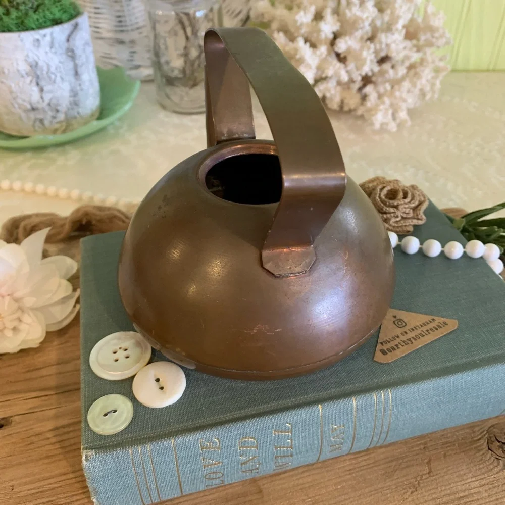 Vintage Copper Teapot 🫖 Unique Home Decor / Gift / Kitchen / Earthy - Picture 4 of 11
